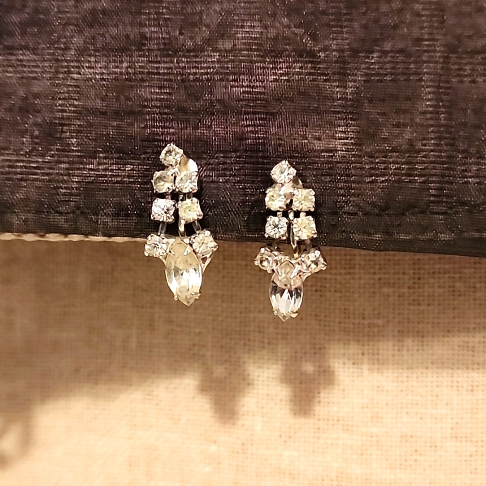 Vintage Rhinestone Screwback Earrings